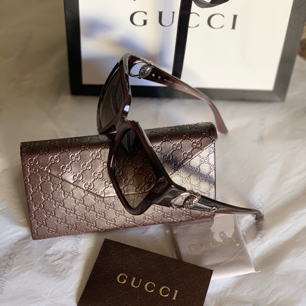 Gucci oversized square sunglasses!